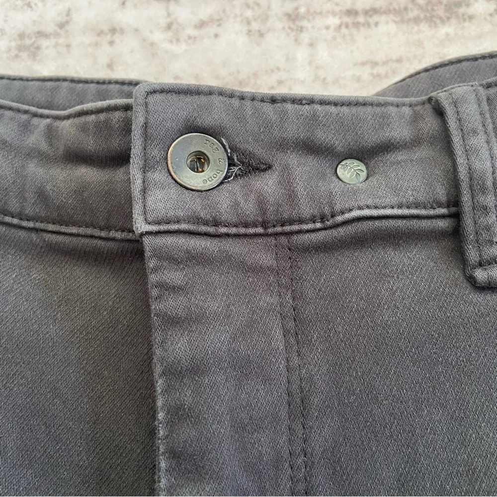 Rag & Bone Black Chinos Classic Straight-Leg - Picture 3 of 11